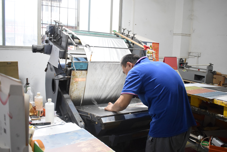 GUANGZHOU YM PACKAGE PRODUCTS CO.,LTD. 제조업체의 생산 라인