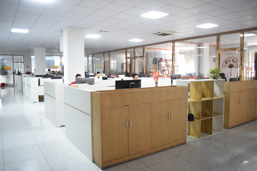 GUANGZHOU YM PACKAGE PRODUCTS CO.,LTD. 제조업체의 생산 라인