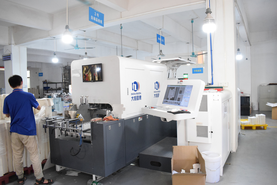 GUANGZHOU YM PACKAGE PRODUCTS CO.,LTD. 제조업체의 생산 라인